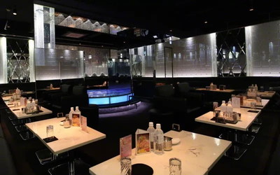 CLUB REVIA/レビアの店内1